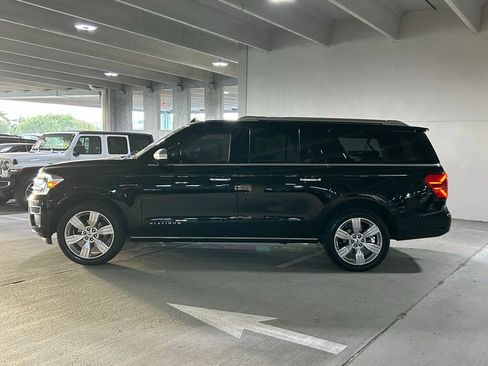 Used 2023 Ford Expedition Max Platinum image 2