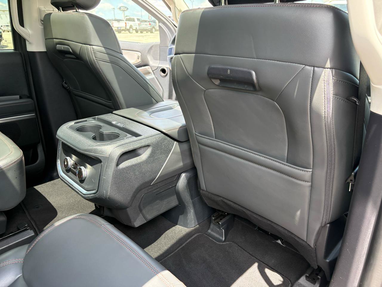 Used 2025 Ford Expedition Active AWD/4WD image 46