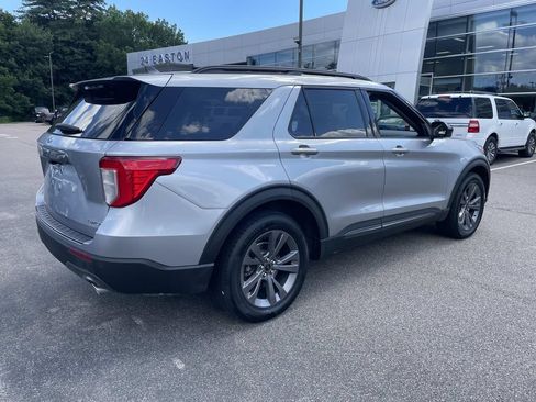 Used 2023 Ford Explorer XLT w/ Equipment Group 202A AWD/4WD image 7