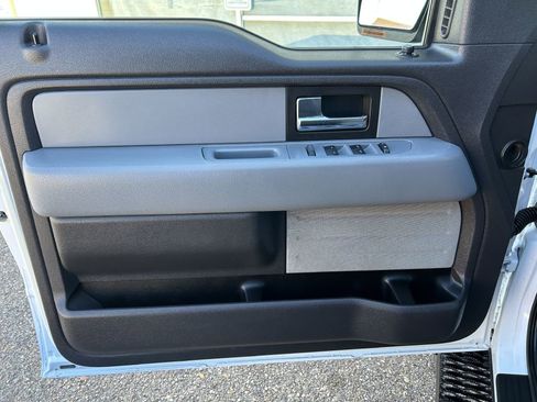 Used 2013 Ford F150 XLT w/ XLT Convenience Pkg image 2
