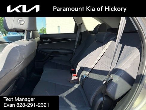 Used 2017 Kia Sorento FWD image 13