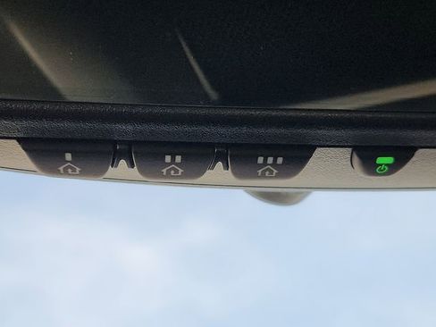 Certified 2025 Subaru Outback 2.5i image 20