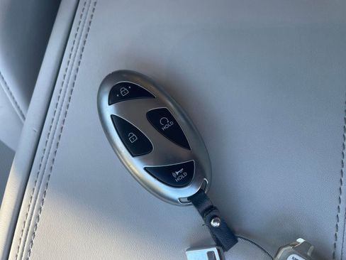 Used 2025 Hyundai Santa Fe SEL image 21