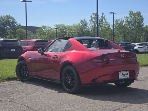 New 2026 MAZDA MX-5 Miata RF Club RWD image 2