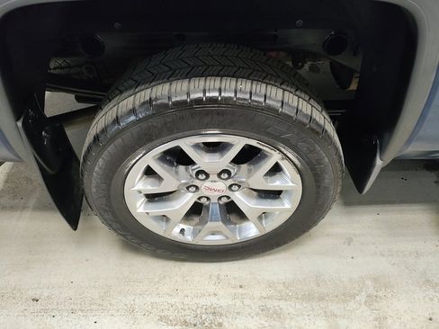 Used 2016 GMC Sierra 1500 SLT w/ SLT Premium Package image 3