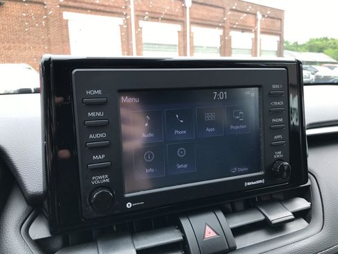 Certified 2021 Toyota RAV4 XLE AWD/4WD image 21