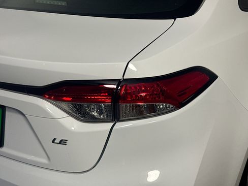 Used 2024 Toyota Corolla LE FWD image 33