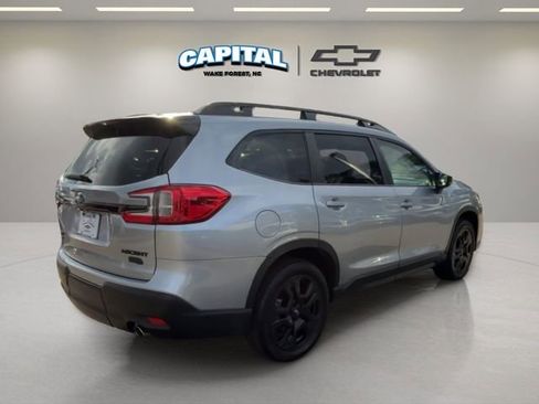 Used 2024 Subaru Ascent Onyx Edition image 5