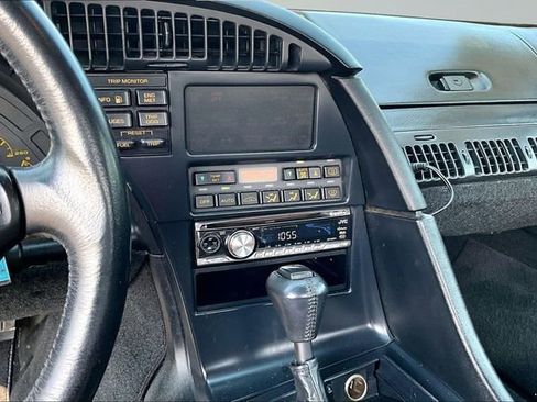 Used 1992 Chevrolet Corvette Convertible RWD image 9