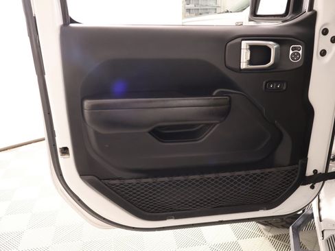 Used 2021 Jeep Gladiator Sport AWD/4WD image 14