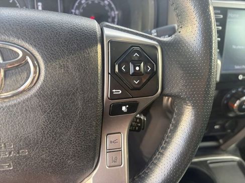 Used 2022 Toyota 4Runner SR5 RWD image 8