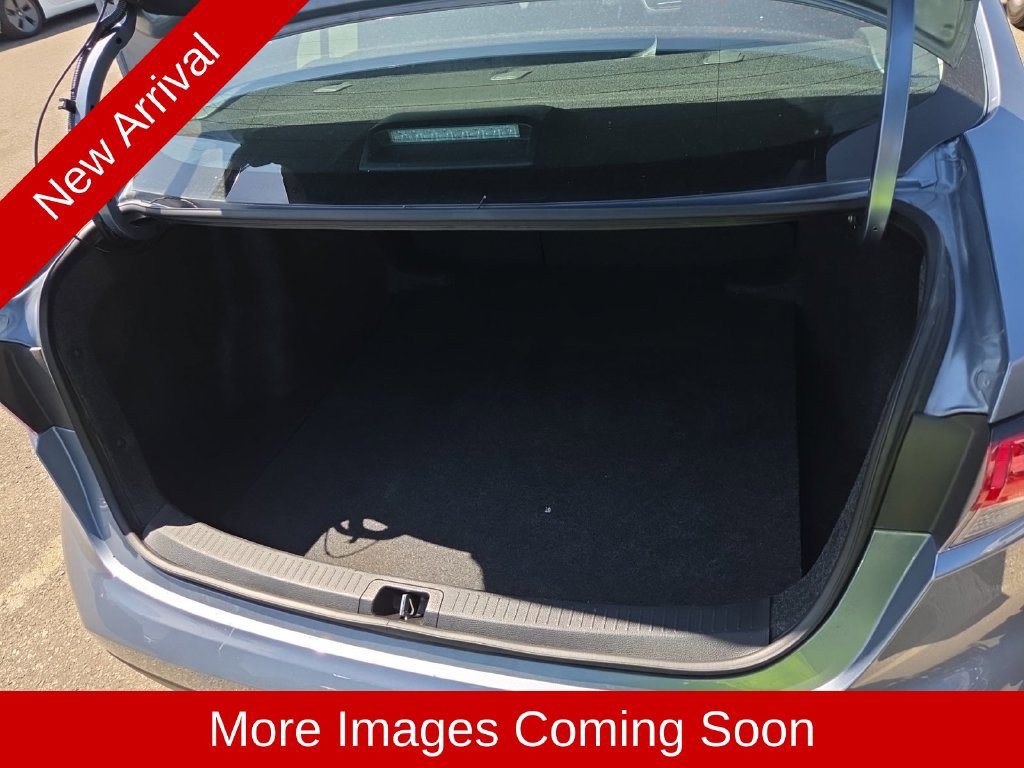 Used 2025 Toyota Corolla LE FWD image 13