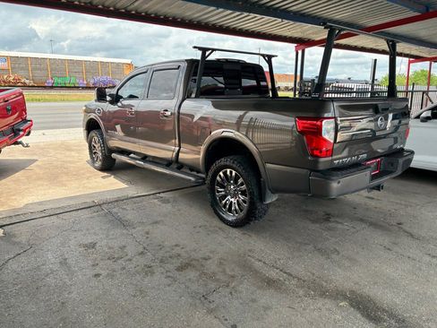 Used 2017 Nissan Titan Platinum Reserve AWD/4WD image 12