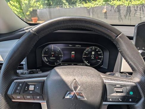 Used 2024 Mitsubishi Outlander SEL AWD/4WD image 40