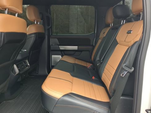 Used 2024 Ford F250 Platinum image 12