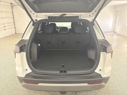 New 2026 Chevrolet Equinox LT w/ Convenience Package II AWD/4WD image 26