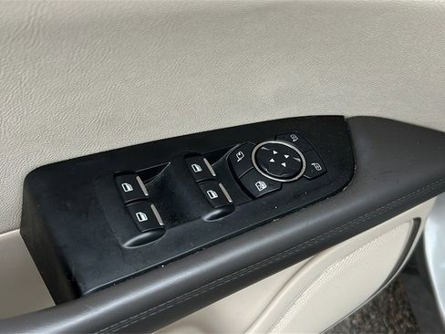 Used 2016 Lincoln MKX Select w/ Select Plus Package image 9