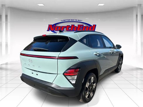 Used 2024 Hyundai Kona SEL image 3