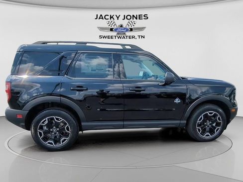 New 2025 Ford Bronco Sport Outer Banks w/ Outer Banks Tech Package+ AWD/4WD image 9