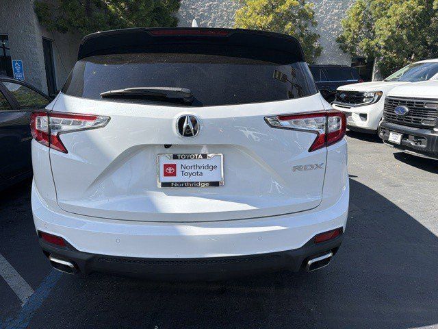 Used 2023 Acura RDX w/ Technology Package FWD image 3