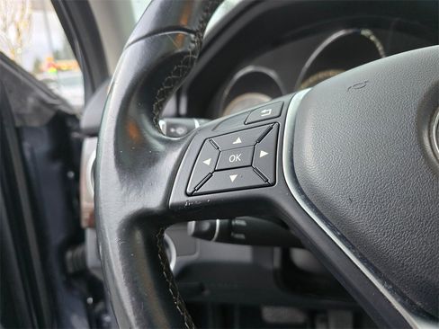 Used 2015 Mercedes-Benz GLK 350 4MATIC image 28