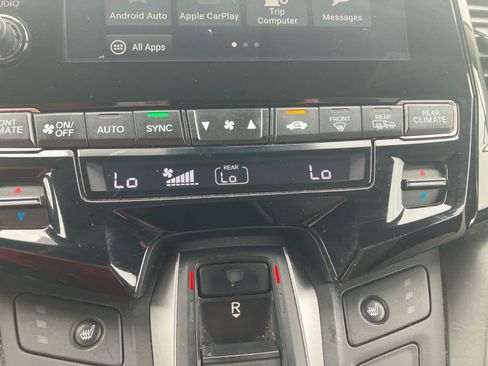 Used 2019 Honda Odyssey EX image 24