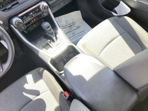 Certified 2025 Toyota RAV4 XLE FWD image 23