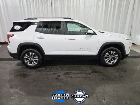 Certified 2025 Chevrolet Equinox LT image 2