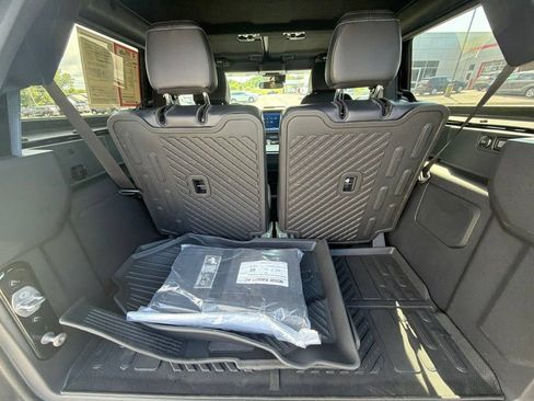 Used 2023 Ford Bronco Outer Banks AWD/4WD image 45