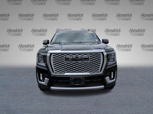 Used 2021 GMC Yukon Denali w/ Denali Premium Package image 5