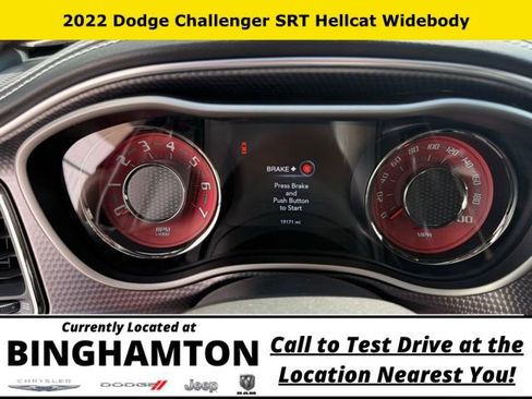 Used 2022 Dodge Challenger SRT Hellcat RWD image 13