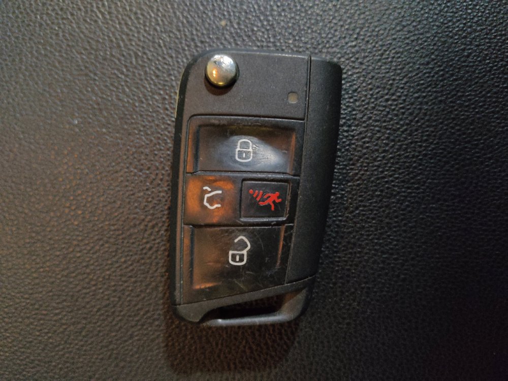 Used 2025 Volkswagen Jetta Sport FWD image 32
