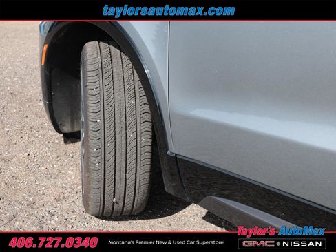 Used 2025 Cadillac XT4 Sport AWD/4WD image 41