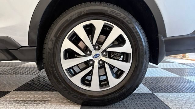 Used 2020 Subaru Outback Premium AWD/4WD image 14