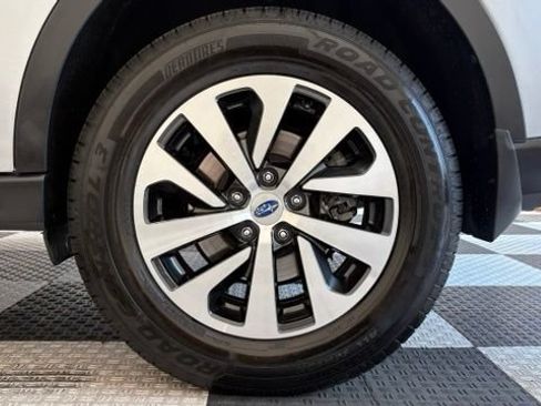 Used 2020 Subaru Outback Premium AWD/4WD image 14