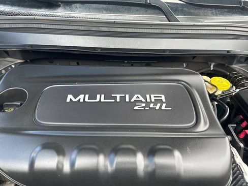 Used 2017 Jeep Cherokee Limited AWD/4WD image 40