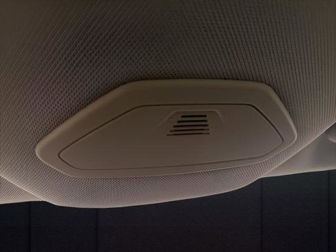 Used 2016 Ford Focus SE FWD image 24