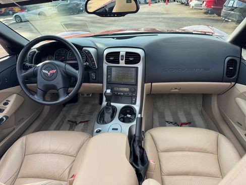 Used 2005 Chevrolet Corvette Coupe w/ Preferred Equipment Group RWD image 24