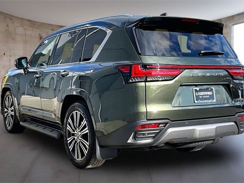 Certified 2025 Lexus LX 700h Luxury image 4