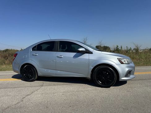 Used 2017 Chevrolet Sonic LS image 2