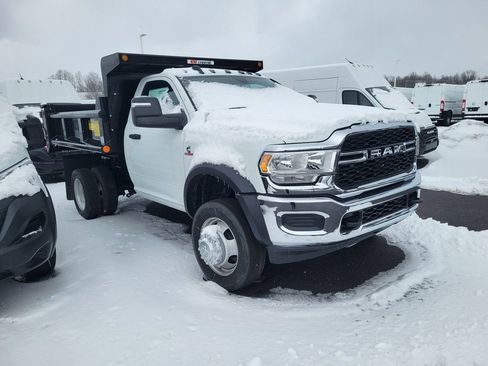 New 2024 RAM 5500 Tradesman RWD image 18