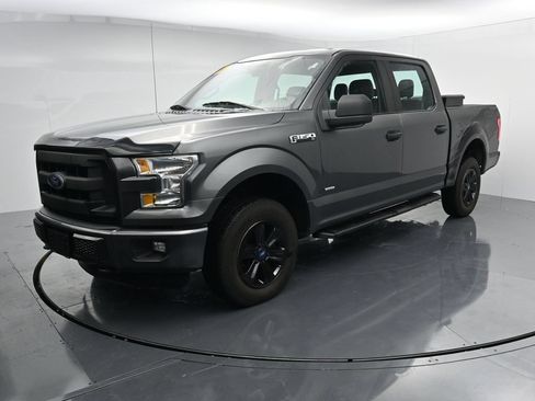 Used 2016 Ford F150 XL w/ Equipment Group 101A Mid AWD/4WD image 4