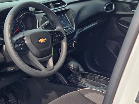 Used 2022 Chevrolet TrailBlazer LS image 21