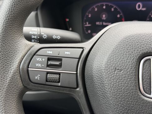 Used 2023 Honda Accord EX image 20