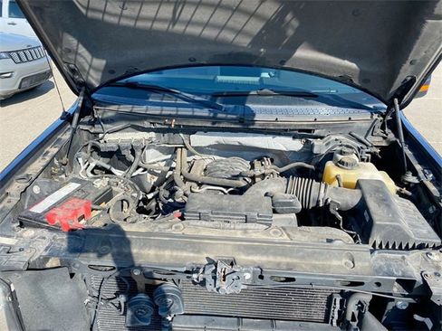 Used 2013 Ford F150 XLT w/ Luxury Equipment Group image 16