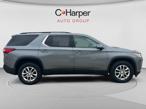Used 2020 Chevrolet Traverse LT w/ Driver Confidence II Package AWD/4WD image 2