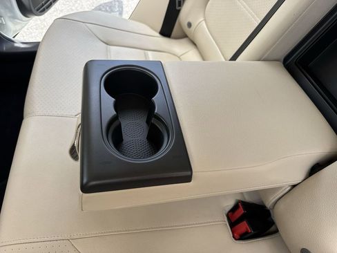Used 2017 Volkswagen Jetta SE FWD image 38