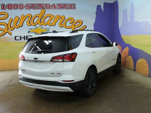 Used 2024 Chevrolet Equinox RS w/ LPO, Floor Liner Package AWD/4WD image 4