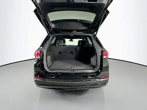 Used 2022 Chevrolet Equinox RS w/ RS Leather Package image 27