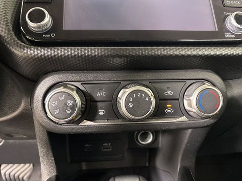 Used 2023 Nissan Kicks SV image 17